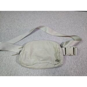 Pander Mini Belt Bag 0.7L, Waterproof Everywhere Fanny Pack White Opal